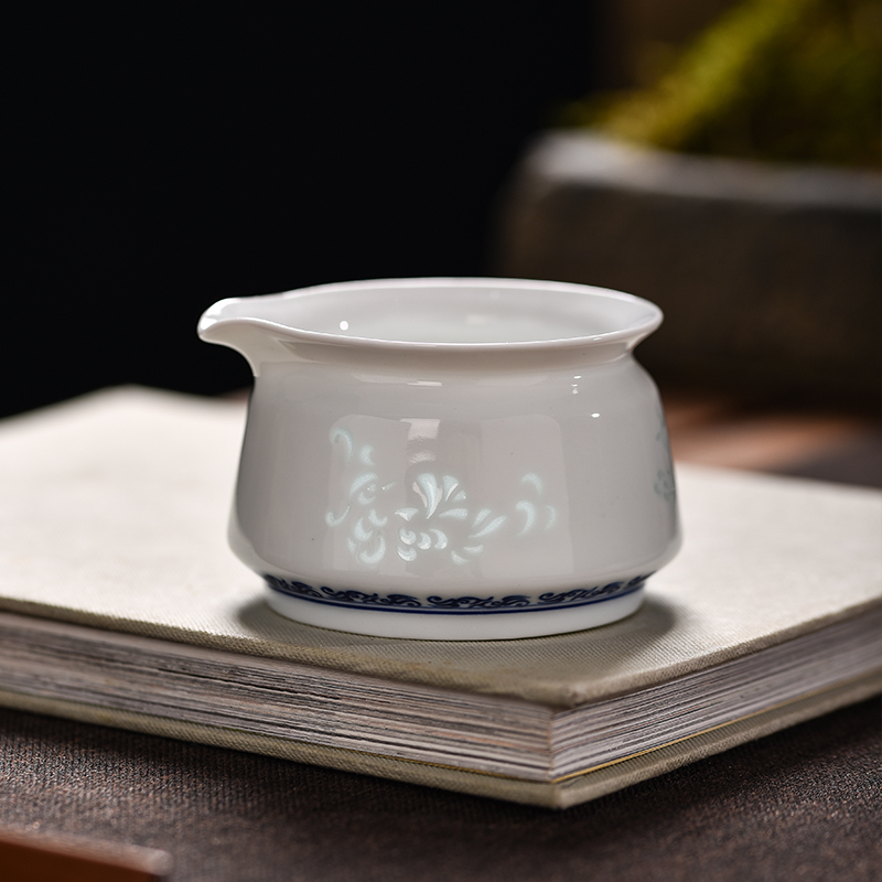 Jingdezhen blue and white porcelain flagship store Chinese style restoring ancient ways of household kung fu tea set reasonable teapot single CPU)