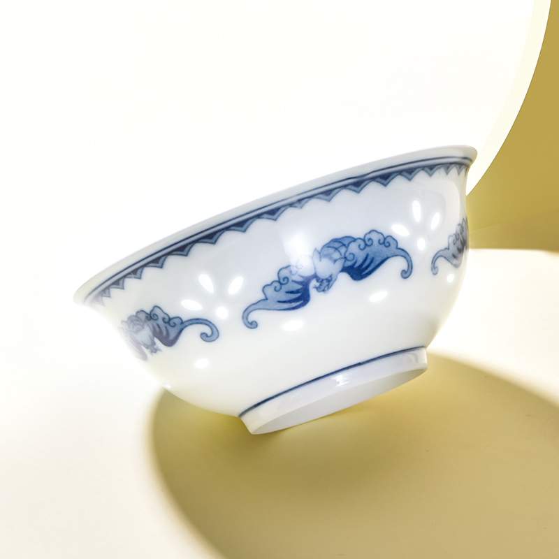 Jingdezhen official flagship store of blue and white porcelain tableware set chopsticks, spoon, to eat bread and butter of household of Chinese style dishes gift box