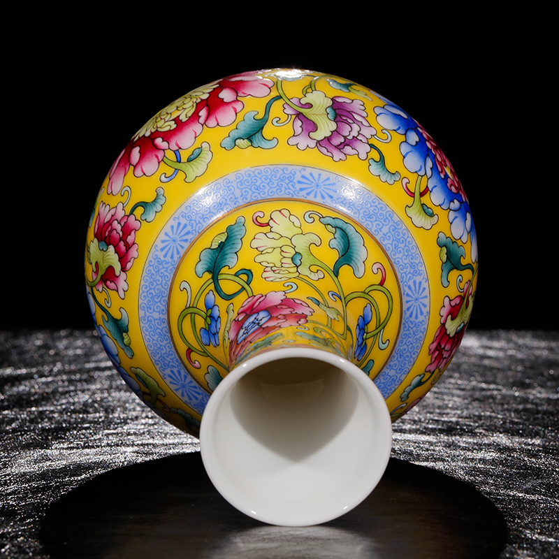 Yang Shiqi palace ceramics and name to pastel yellow lotus pattern design