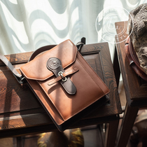 LeWhisper original niche design neutral head layer cowhide vertical commuter bag mobile phone bag shoulder slant span