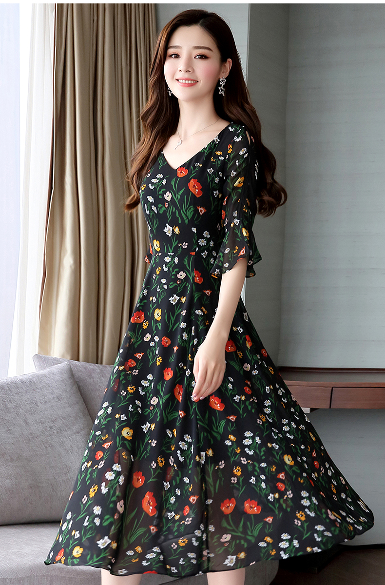 唯品会特卖2018新款碎花裙子真丝雪纺连衣裙女夏装修身显瘦中长裙