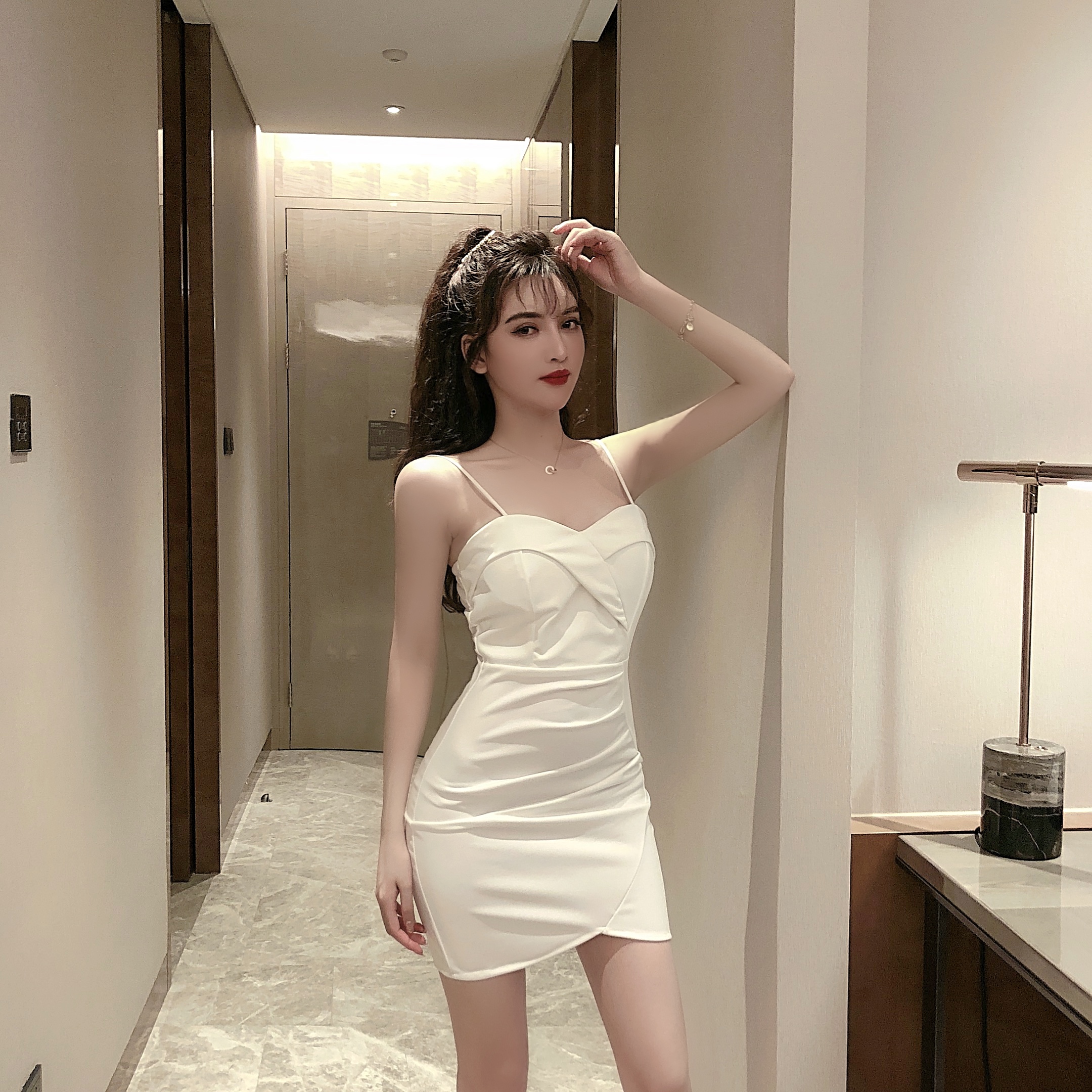 实拍新款夜店女装性感修身显瘦收腰吊带裙抹胸紧身包臀连衣裙女夏