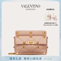 VALENINO Valentino Lady Roman Stud Napa Sheep leather chain bag