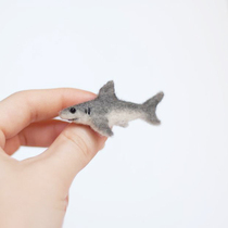Wool felt poke gift handmade DIY material bag pass time brooch shark school bag pin