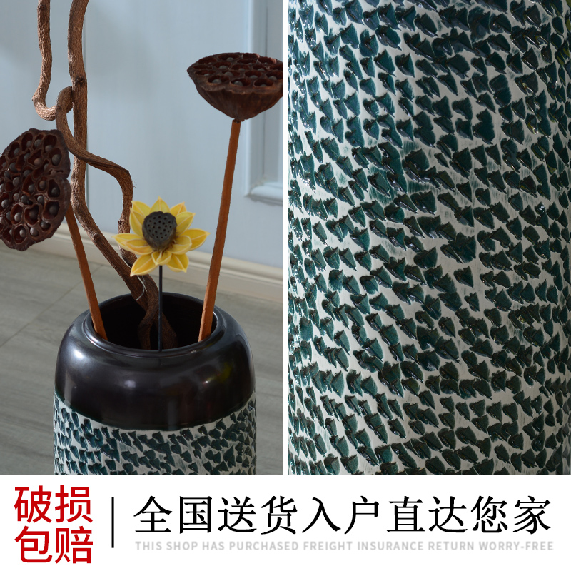 Jingdezhen ceramics new Chinese vase furnishing articles dried flower arranging flowers sitting room European - style circular desk ground bottle
