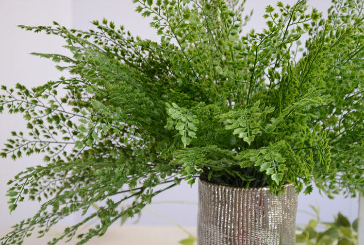 新款草叶尺寸:整束草尺寸约46cm左右 枝干约13cm组合形式: 花卉 颜色