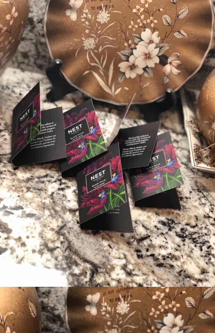 现货 纽约nest鸟巢 black tulip黑色郁金香女士香水 1.5ml 带喷头