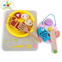 Childrens family home Wooden Kitchen Toy Hotpot Toy Chopsticks Clip Clips for male girls 3-6 year old fish