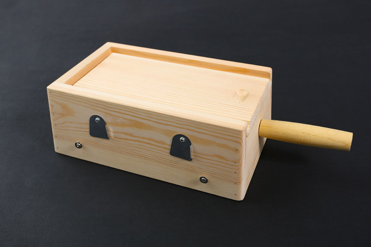 木制艾灸盒随身灸实木8八孔温灸仪器具艾熏罐腰腹背部家用木质