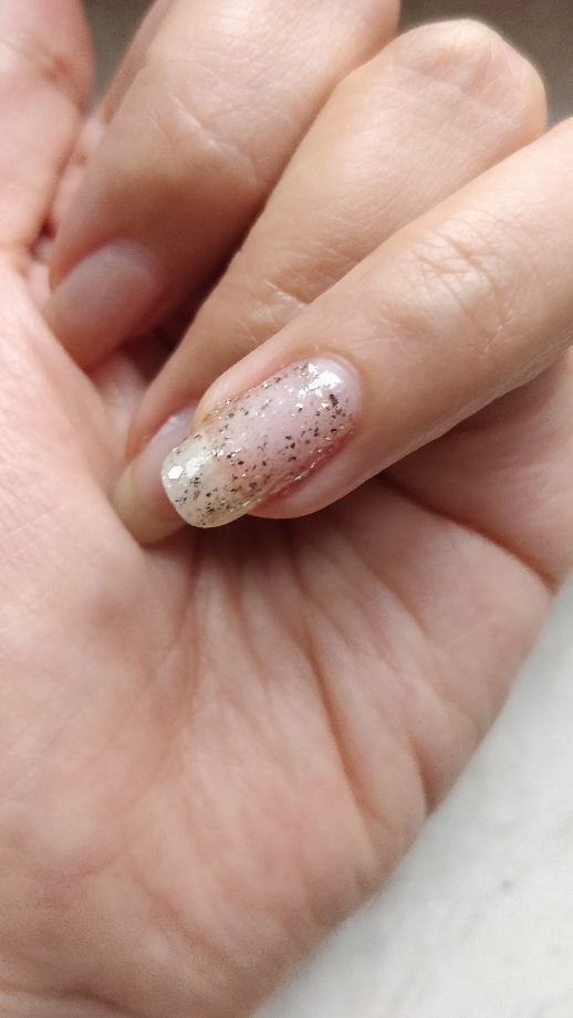 亮片指甲油怎么样?好用吗?亲自使用分享,第4张 亮片指甲油怎么样?好用吗?亲自使用分享,第4张