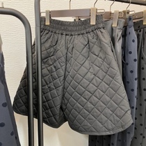 American Pearl House Dingga Shorts Black Code is not changed