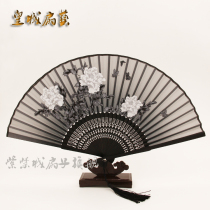 Craft fan folding fan Lady fan Silk fan Creative gifts abroad to send students to study abroad small gifts