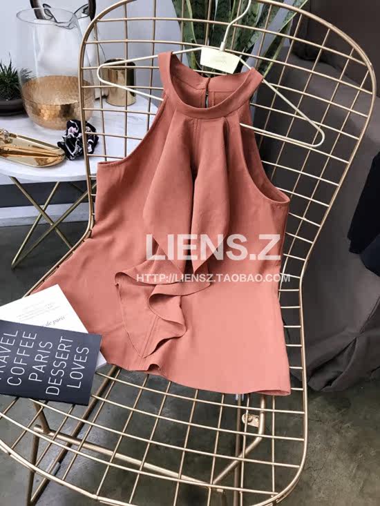 设计款小卷家品质高端女装露肩锁骨小感性的都