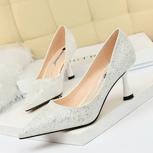 1266-2 in Europe and the wind with shallow fashion metal with high pointed mouth shining sequins sexy nightclub single s