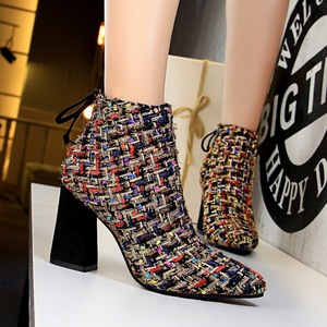 737-3 European and American wind fashion sexy nightclub show thin short tube female boots with color matching woven shor