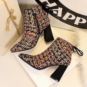 737-3 European and American wind fashion sexy nightclub show thin short tube female boots with color matching woven shor