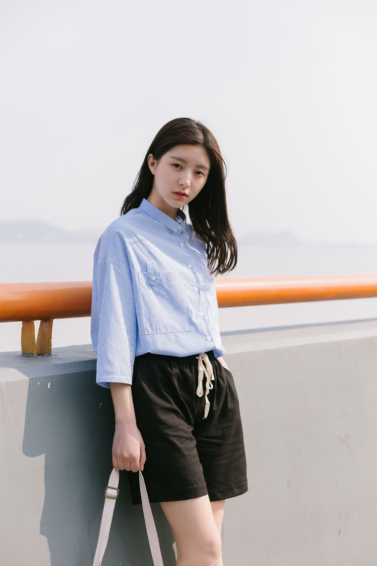 【天天特价】日系文艺学院风清新宽松短款小方领七分袖条纹衬衫女