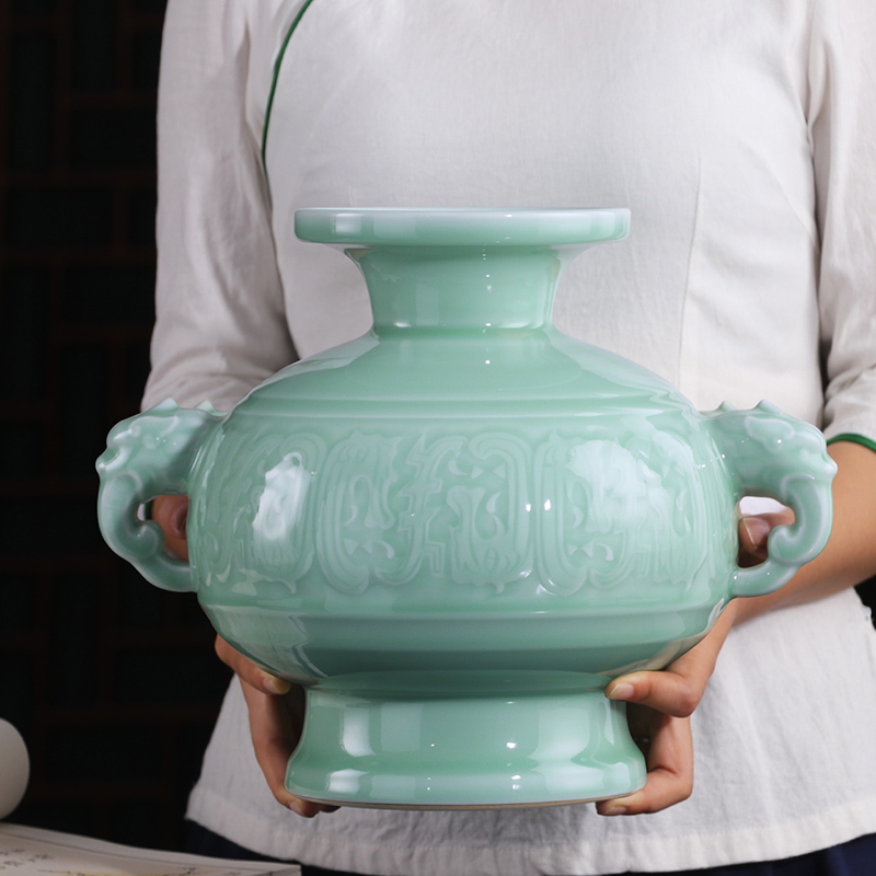 Jingdezhen ceramics anaglyph ears blue glaze vase furnishing articles Chinese flower arranging household contracted the sitting room porch act the role ofing is tasted