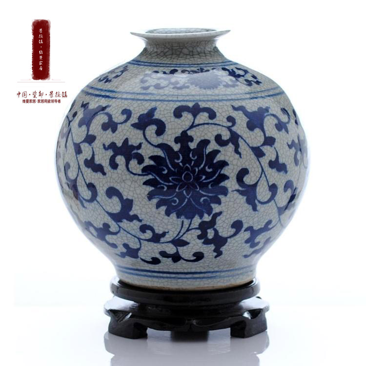 Jingdezhen ceramic vase on up porcelain vase of blue and white porcelain home decoration ceramic antique vase