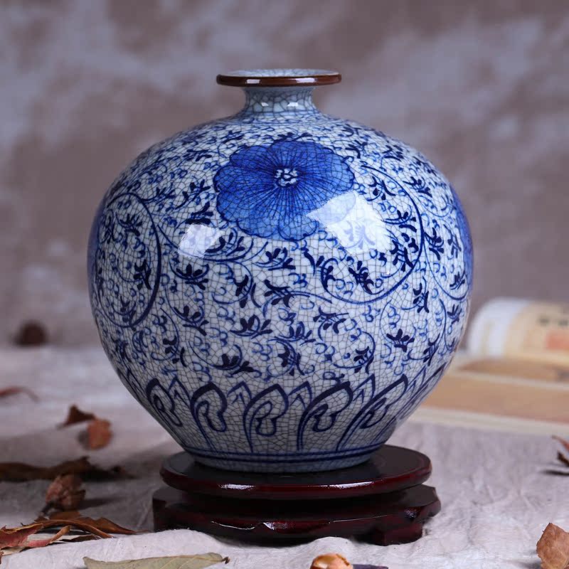 Jingdezhen ceramics retro blue porcelain vase manual creative I sitting room adornment do old pottery