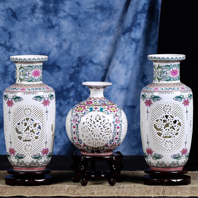 Blue and white Blue porcelain of jingdezhen ceramics hollow - out the vase Chinese zen sitting room all over the sky star, dry flower vases, restore ancient ways