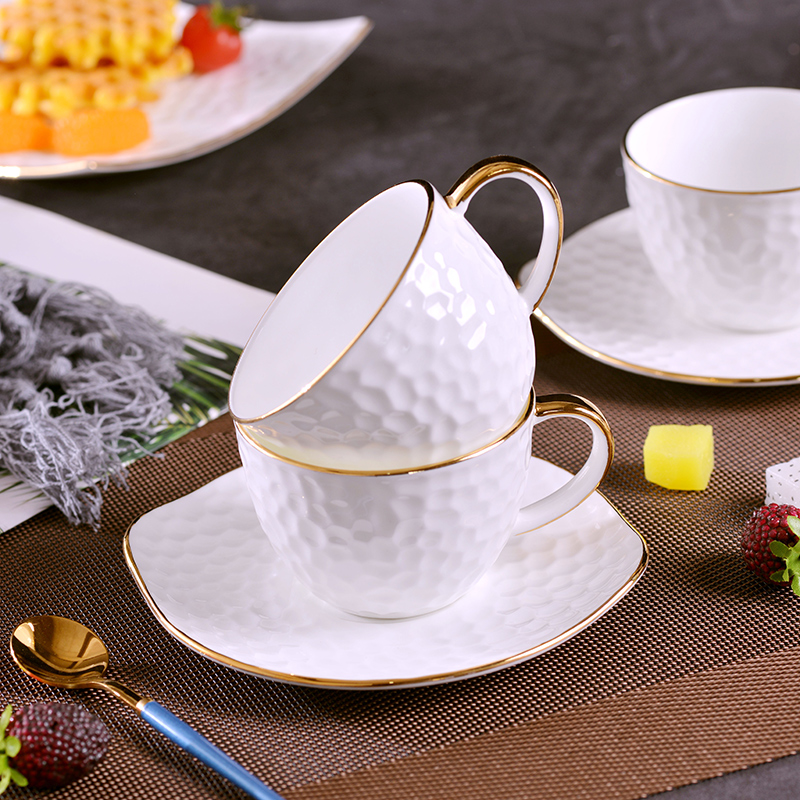 European creative manual gold 】 【 relief grain ceramic coffee cups and saucers suit ipads porcelain cup of milk for breakfast cup