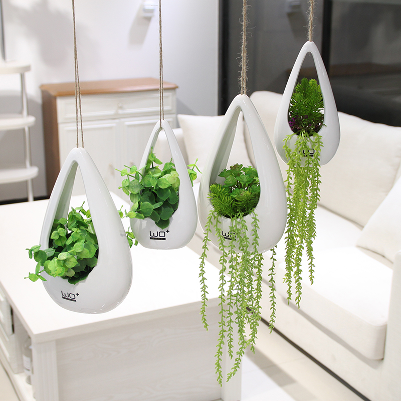 The Send + ceramic infusion bag or bottle furnishing articles simulation flowers, artificial flowers, flower arrangement with berries, I and contracted and pure and fresh household adornment flowers