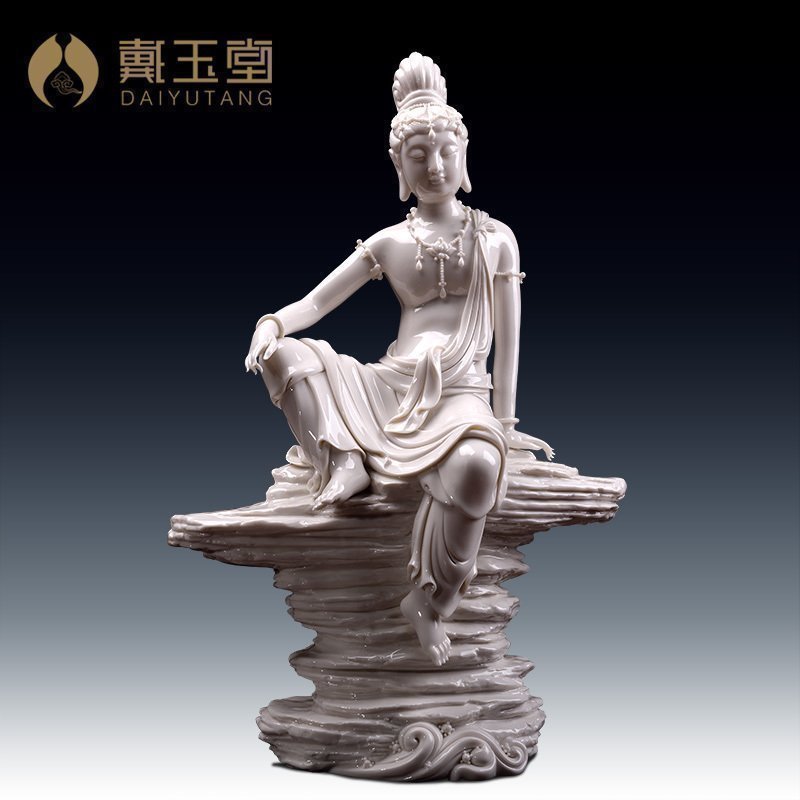Yutang dai ceramic handicraft furnishing articles of modern Chinese style home sitting room adornment/comfortable guanyin D26-02