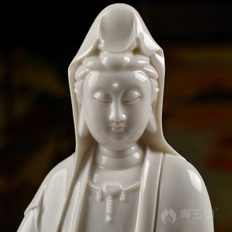 Yutang dai furnishing articles dehua porcelain avalokitesvara figure of Buddha guanyin white porcelain its art collection/sit down