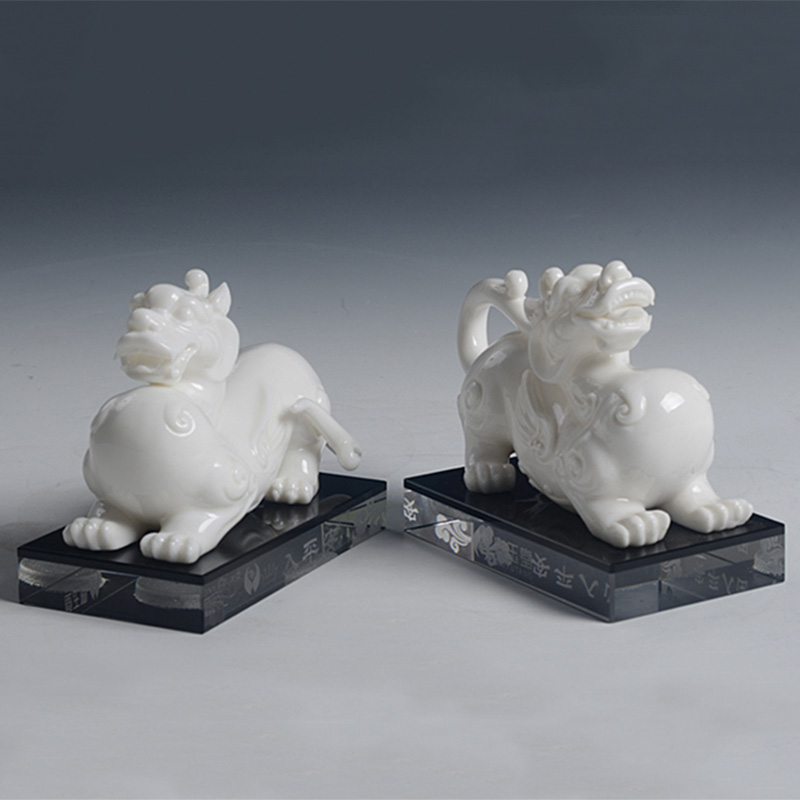 Yutang dai household dehua white porcelain the mythical wild animal Buddha furnishing articles before the store the opened a housewarming gift/ceramic Mr Pichel furnishing articles