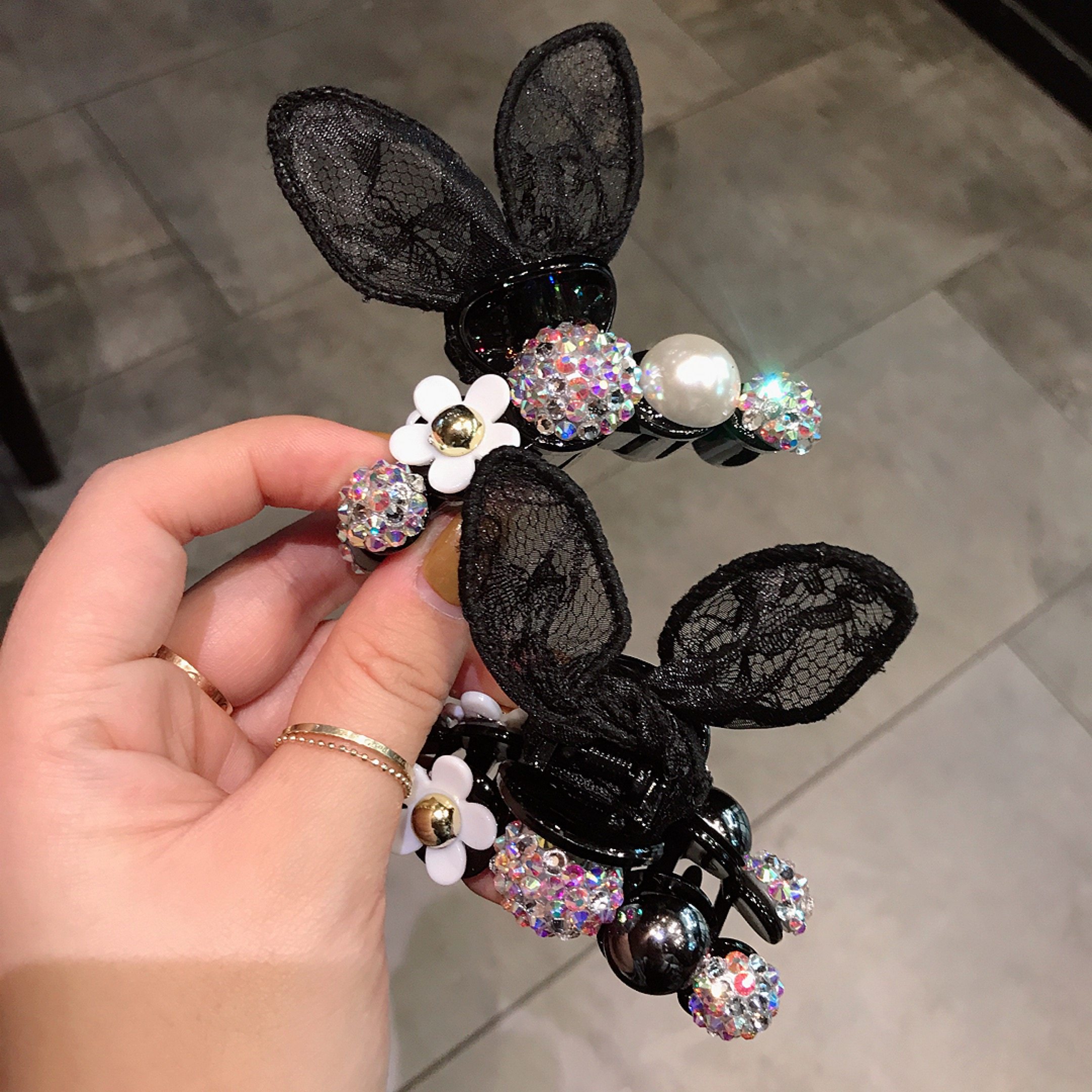 韩国东大门黑蕾丝兔耳朵雏菊花碎钻黑白珍珠抓夹发夹发饰2件包邮