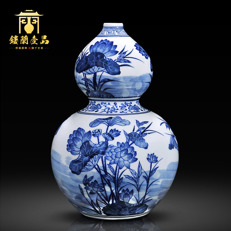 Antique Chinese blue and white lotus the qing yongzheng gourd vase of jingdezhen ceramics home sitting room adornment is placed