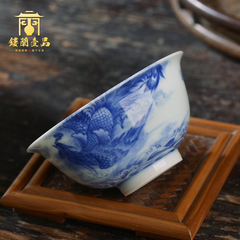 Jingdezhen ceramic all hand - made porcelain wall phoenix master cup kung fu tea cup personal tea cup