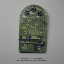 Clockwork is bored of the race under whos sub-high-play Everest Toys.