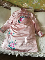 Autumn and winter improved cheongsam small jacket silkworm silk embroidery flower Republic of China style improved cheongsam short Chinese dress