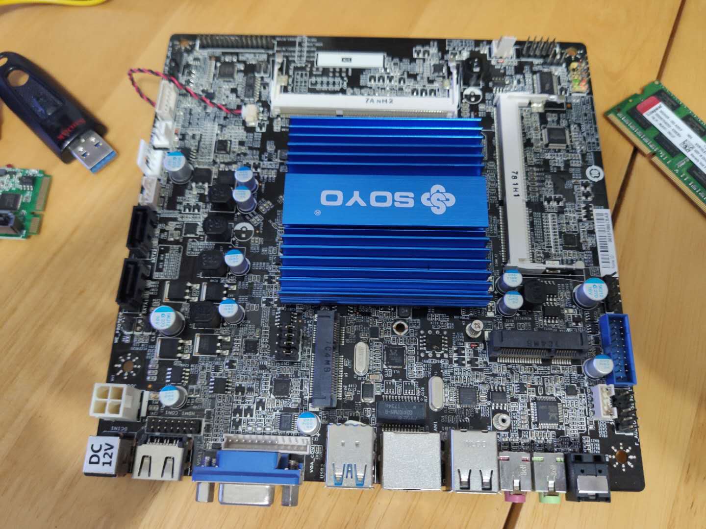 款主板为梅捷无风扇主板,型号为:sy-thin n3160,cpu为五代3160四核cpu