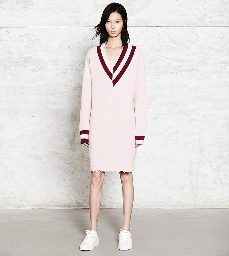 moco秋冬新款高腰v领针织毛衣中长款连衣裙女ma173drs303 摩安珂