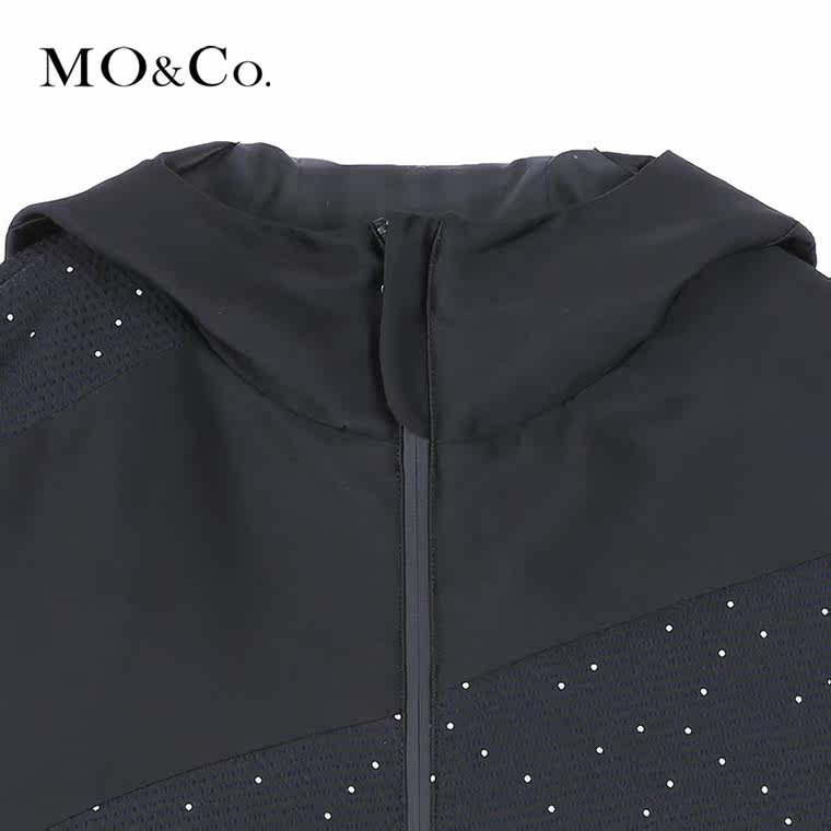 MO&Co.户外风拼接外套女连帽波点收腰大口袋MA153COT50 moco