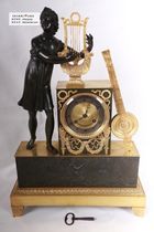 Nineteenth-century French imperial style brass gold and bronze sculpture European-style old Western antique seat bell fireplace bell