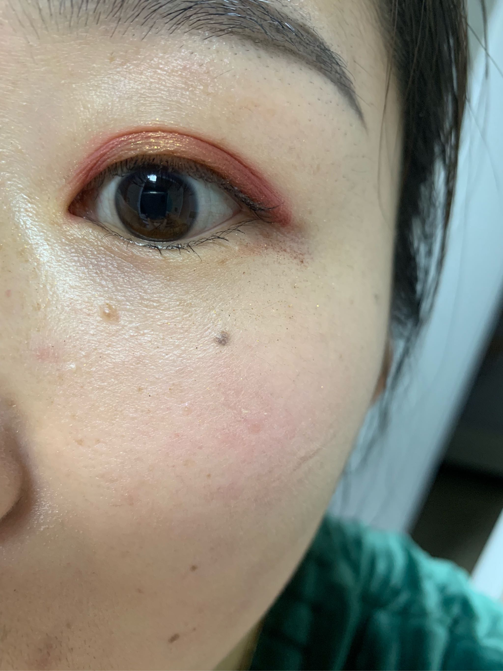 狗狗眼影盘免费试用是正规品牌吗?使用后的效果如何,第8张 狗狗眼影盘免费试用是正规品牌吗?使用后的效果如何,第8张