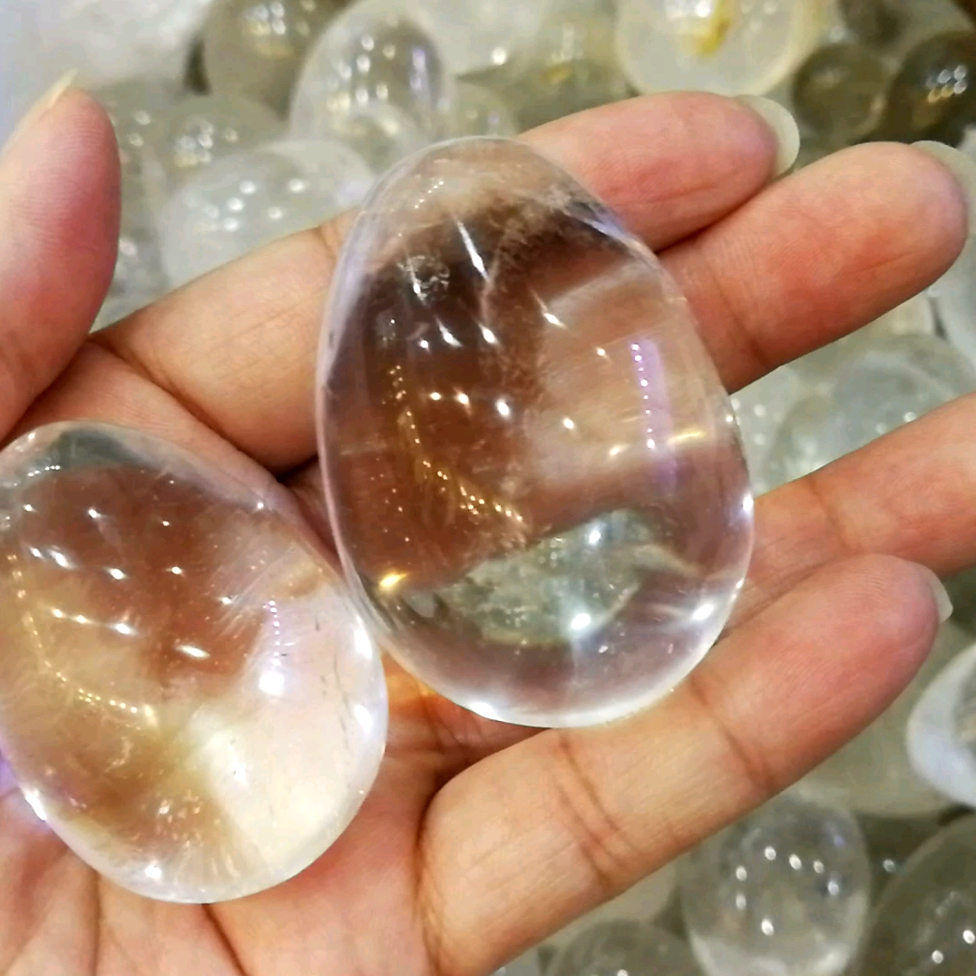 wholesale natural hand carved clear white crystal transparent