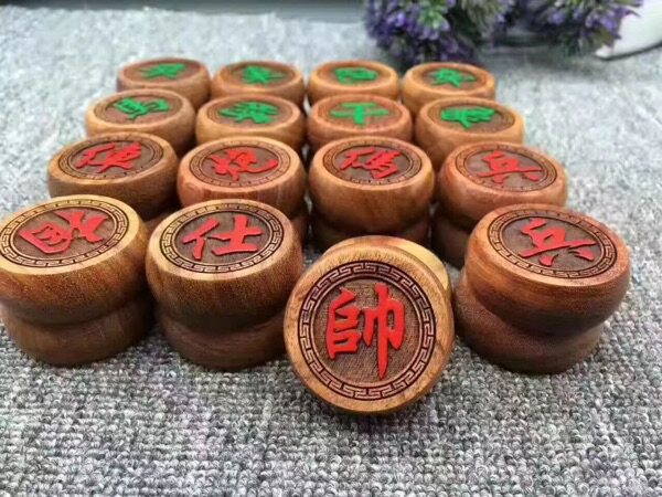 缅花象棋,全品无瑕无拼无补打磨到位,手感舒适,规格4.8 礼盒装