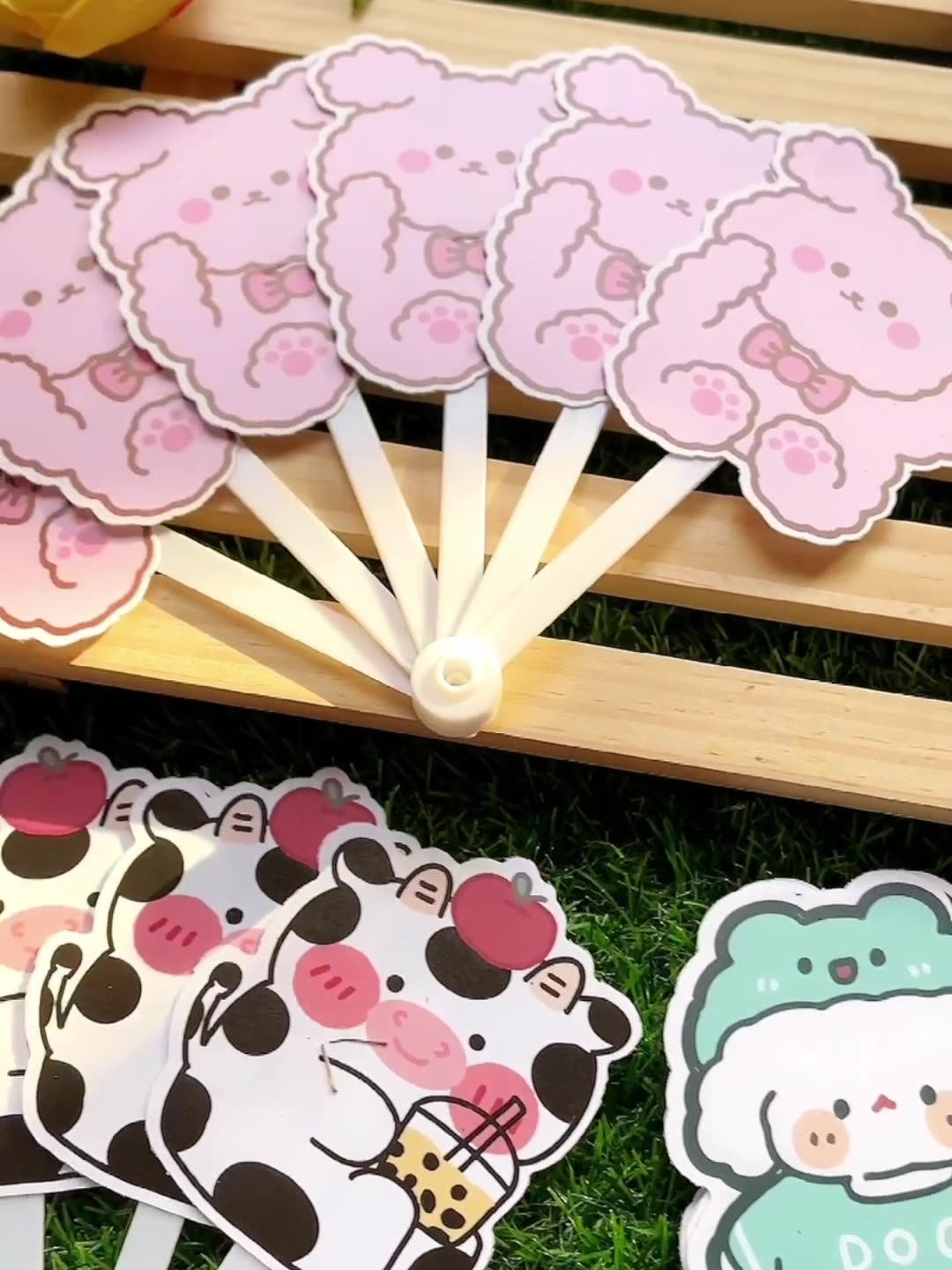 卡通六折扇 学生ins少女心手持折叠扇夏季随身异型可爱小扇子礼品