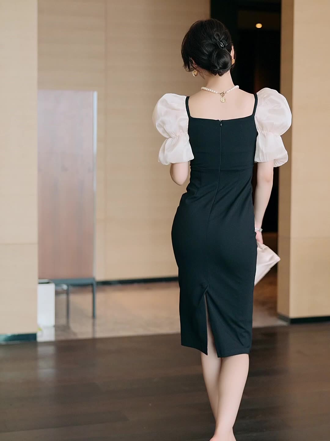 法式小众连衣裙穿搭灵感 夏季方领泡泡袖显瘦神裙