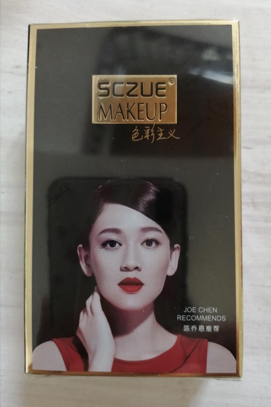 双色黑唇膏设计新颖 一支顶三支_in榜 双色黑唇膏设计新颖 一支顶三支