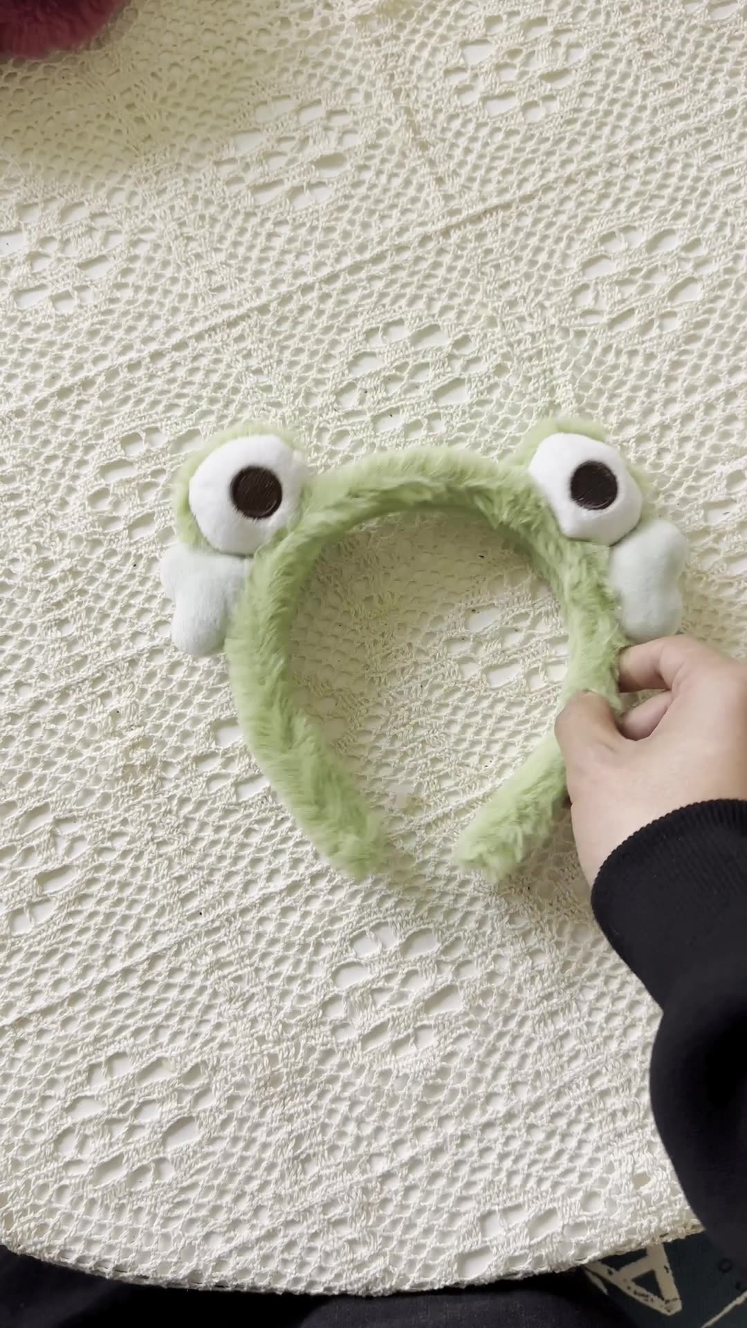 粉色草莓熊洗脸发箍女夏天可爱卡通毛茸茸压发头箍网红爆款高颅顶