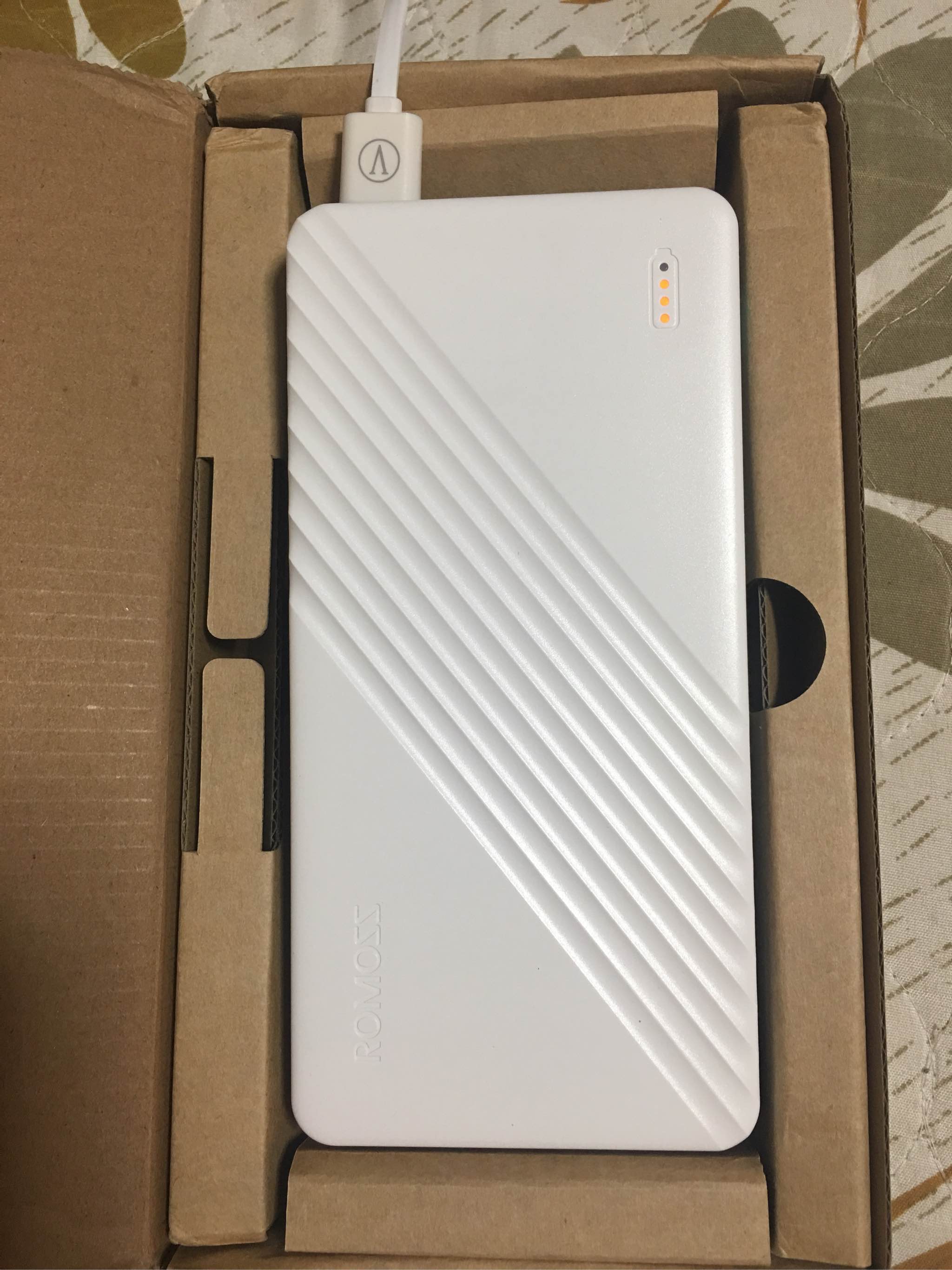 罗马仕3W毫安充电宝新品试用质量怎么样好用吗多少钱,来自上班族的使用分享,第3张 罗马仕3W毫安充电宝新品试用质量怎么样好用吗多少钱,来自上班族的使用分享,第3张