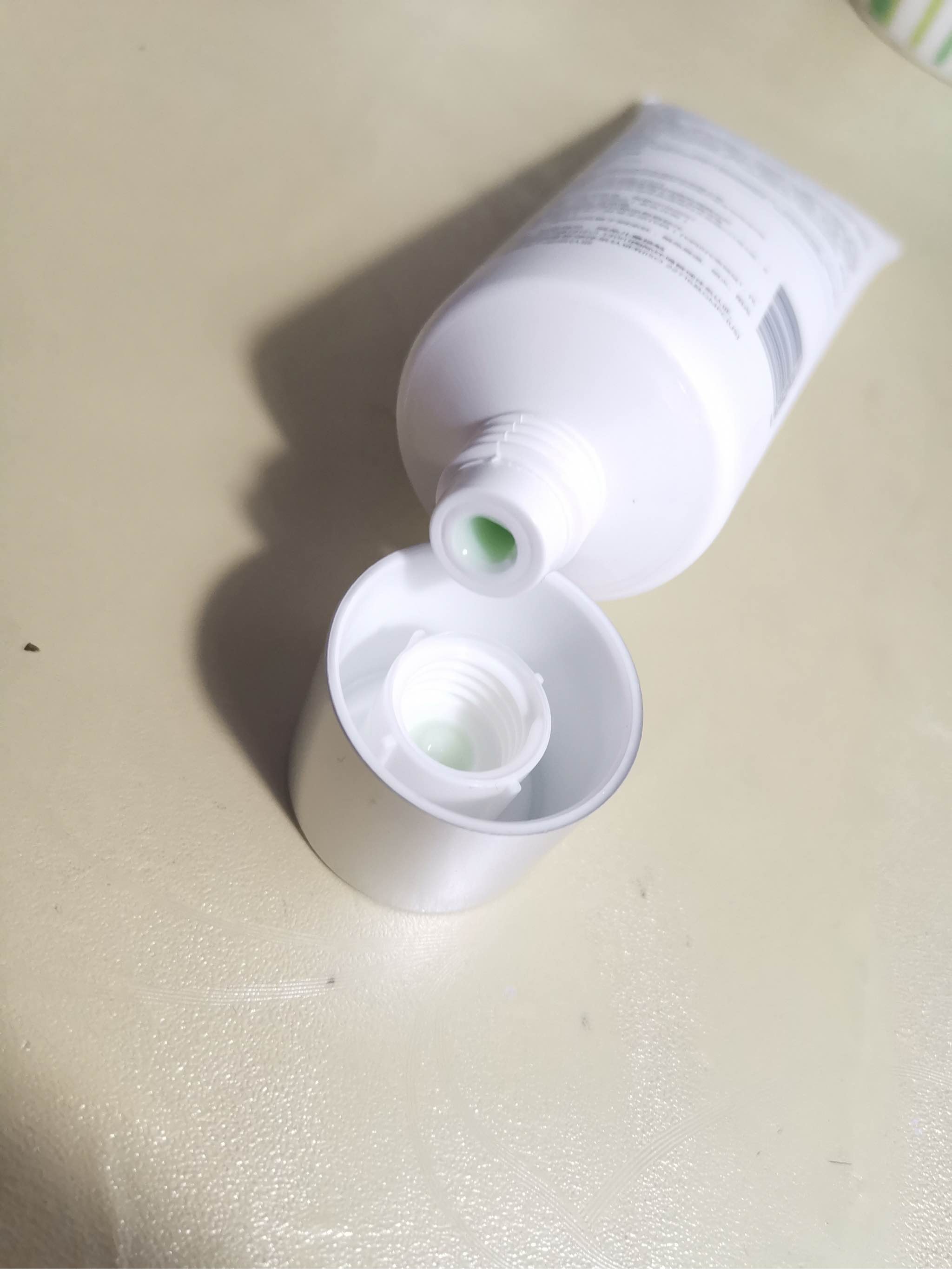 平价海蓝之谜添加精华液的洗面奶效果怎么样,真的好用吗?使用两周真实效果,第4张 平价海蓝之谜添加精华液的洗面奶效果怎么样,真的好用吗?使用两周真实效果,第4张