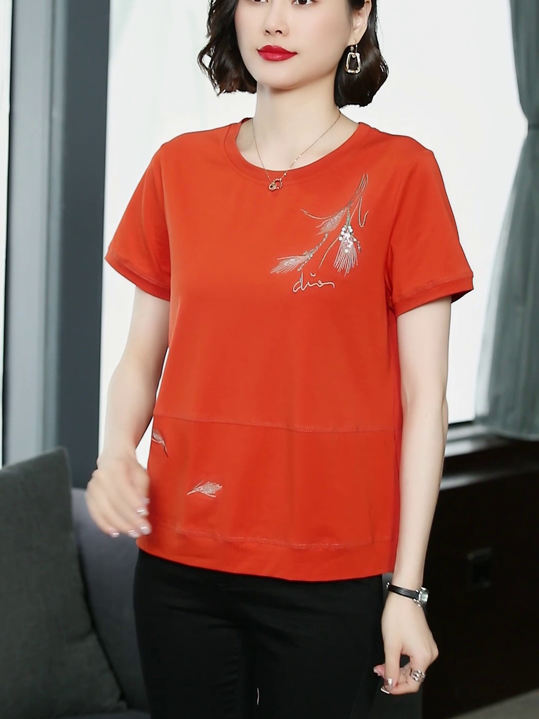 正肩短袖本样选，穿出高级感又显瘦