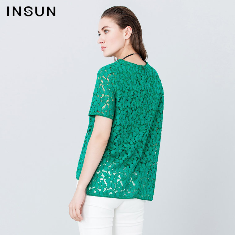 INSUN/恩裳【7.21新品】2015秋时尚百搭蕾丝短袖女上衣 95270510